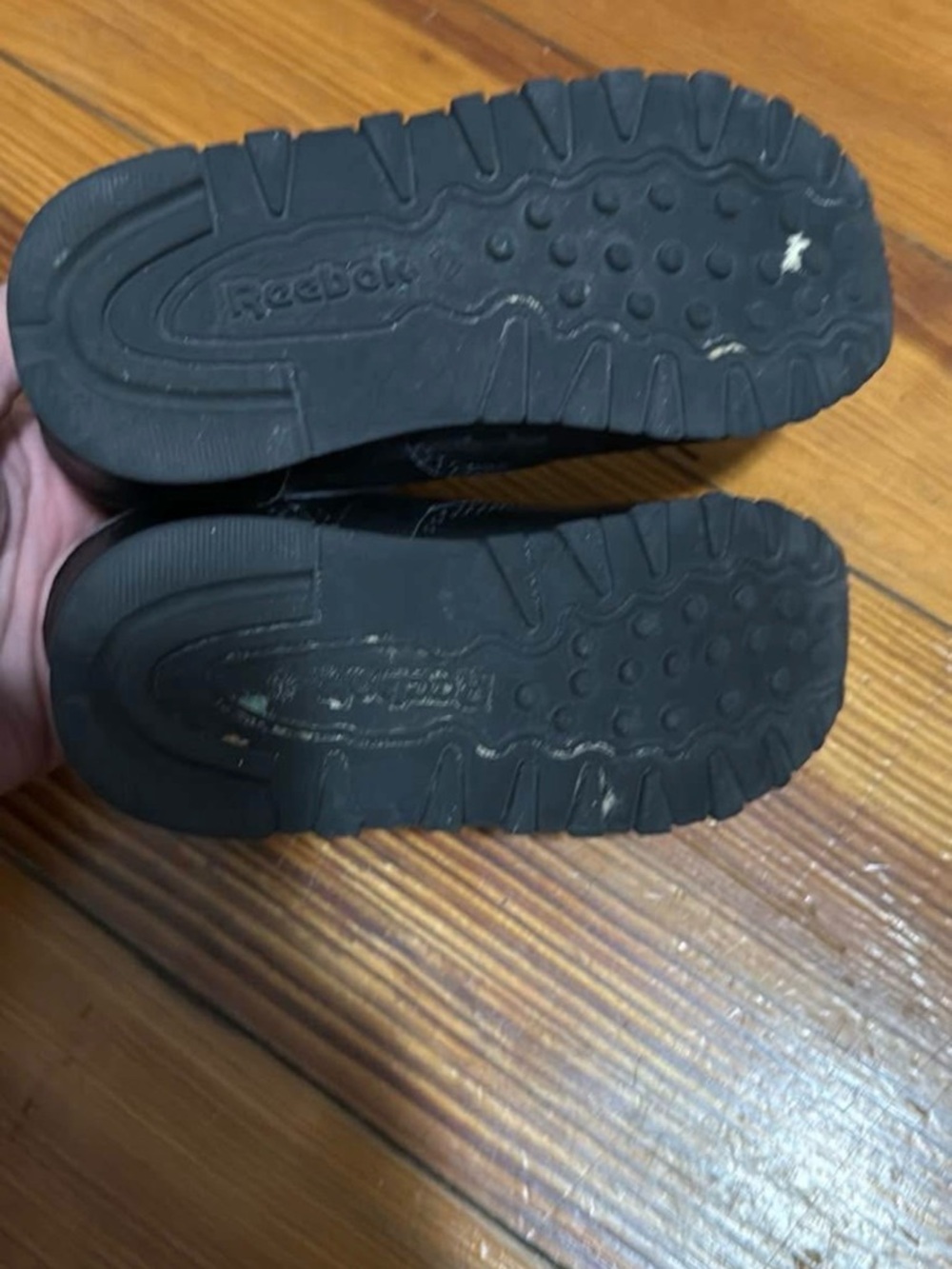 Unisex Reebok Classics - Picture 3 of 3